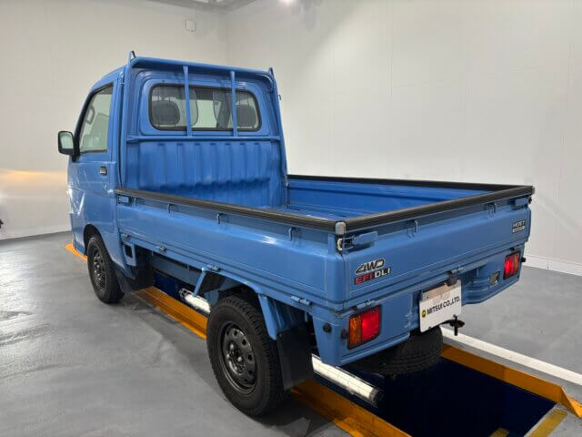 2000 DAIHATSU HIJET TRUCK