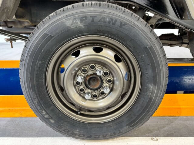 2000 DAIHATSU HIJET TRUCK