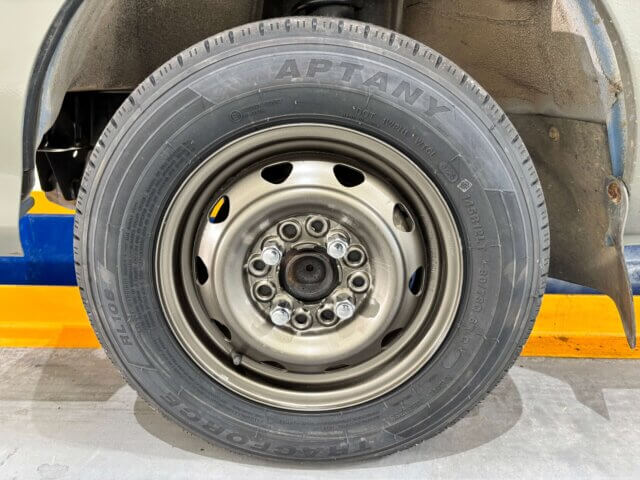 2000 DAIHATSU HIJET TRUCK