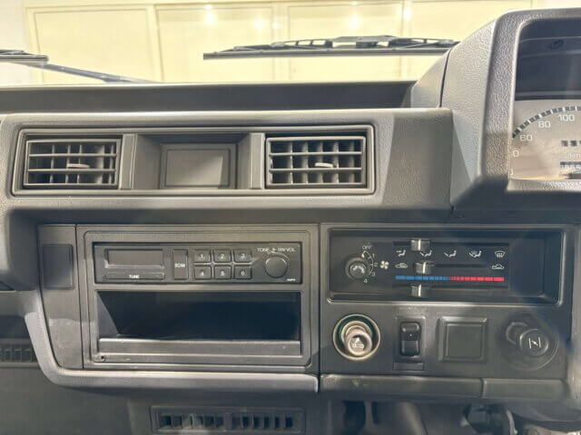 1995 MAZDA BONGO TRUCK