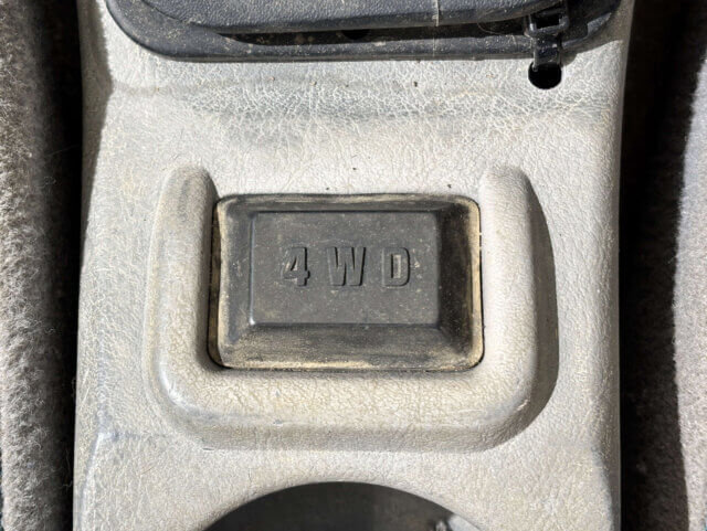 1999 MITSUBISHI MINICAB TRUCK