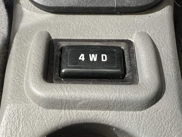 1999 MITSUBISHI MINICAB TRUCK