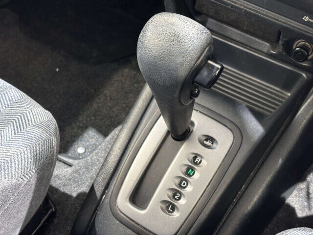 2000 MITSUBISHI PAJERO IO