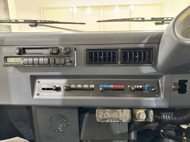 1993 DAIHATSU MIRA WALKTHROUGH VAN