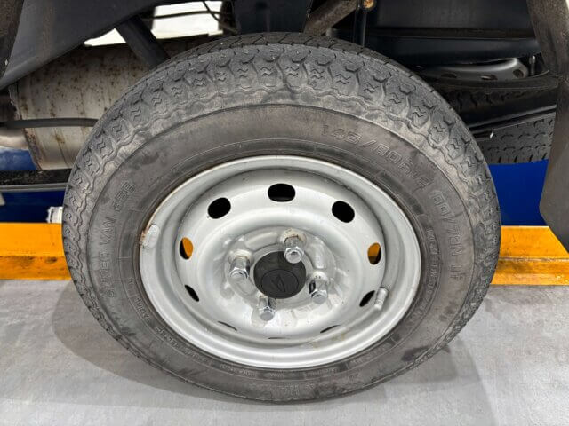 2001 DAIHATSU HIJET TRUCK