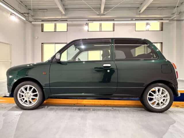 2001 DAIHATSU MIRA GINO