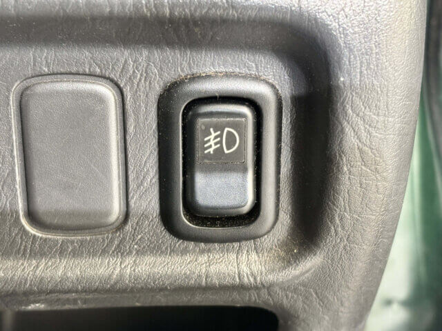 2001 DAIHATSU MIRA GINO