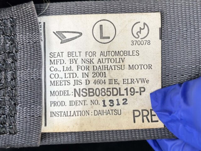 2001 DAIHATSU MIRA GINO