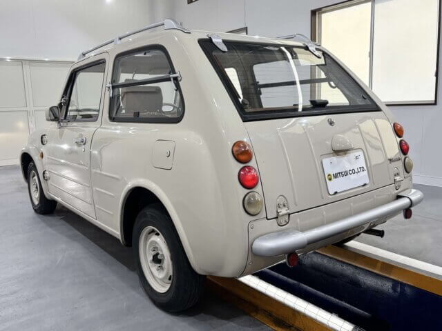 1990 NISSAN PAO
