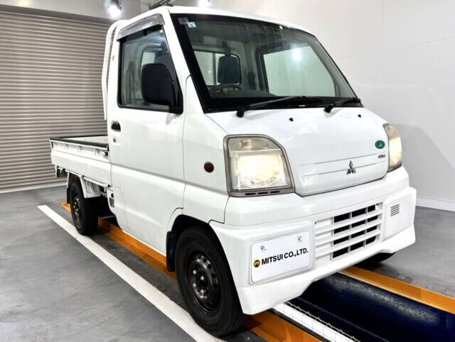 2000 MITSUBISHI MINICAB TRUCK