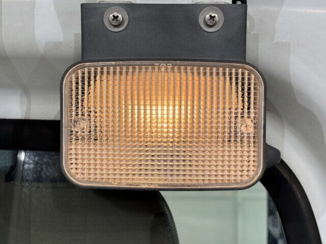 2000 MITSUBISHI MINICAB TRUCK