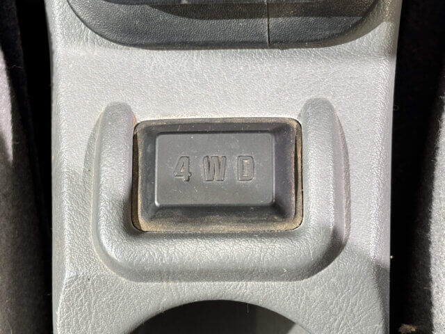 2000 MITSUBISHI MINICAB TRUCK