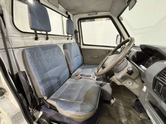 2000 MITSUBISHI MINICAB TRUCK