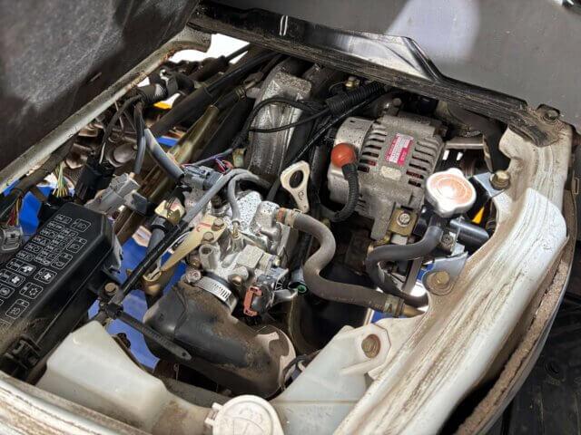 2000 MITSUBISHI MINICAB TRUCK