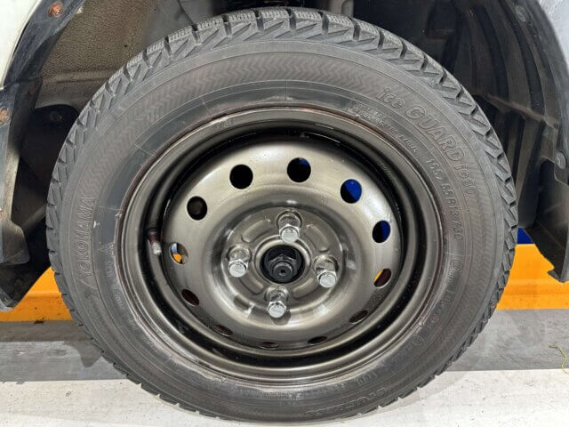 2000 MITSUBISHI MINICAB TRUCK