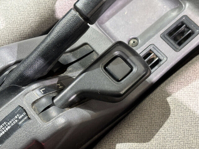 1998 MITSUBISHI MINICAB TRUCK