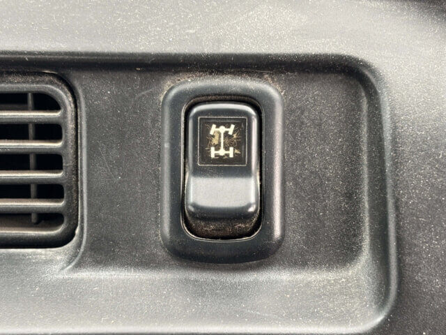 2000 DAIHATSU HIJET TRUCK