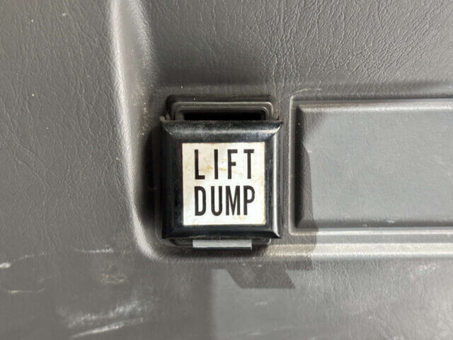 1997 DAIHATSU HIJET DUMP