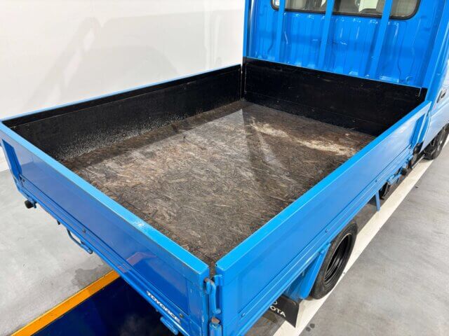 2001 TOYOTA DYNA TRUCK