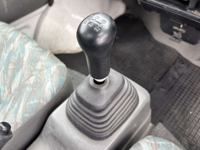 2000 SUZUKI CARRY TRUCK