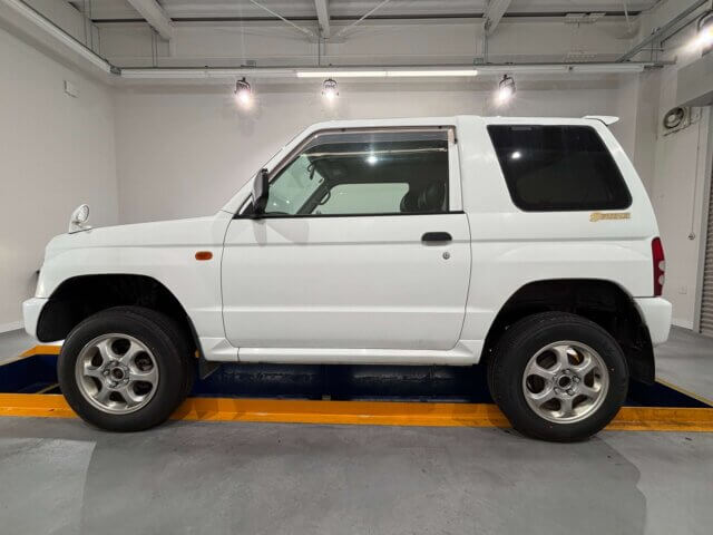1998 MITSUBISHI PAJERO MINI