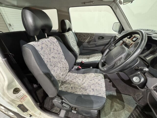 1998 MITSUBISHI PAJERO MINI