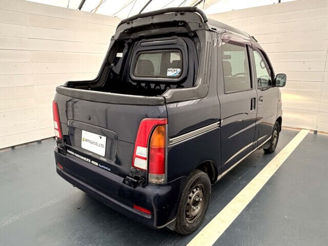 2001 DAIHATSU HIJET DECK VAN