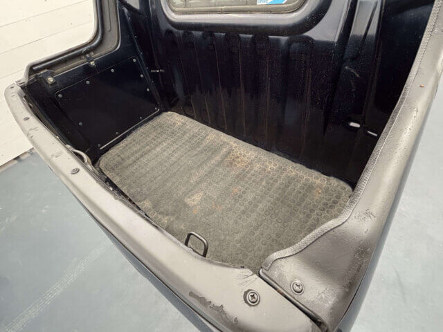 2001 DAIHATSU HIJET DECK VAN