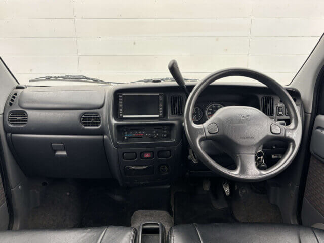 2001 DAIHATSU HIJET DECK VAN