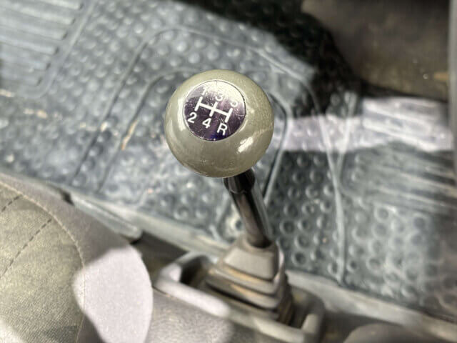 2000 MAZDA BONGO TRUCK