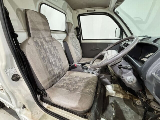 1996 MITSUBISHI MINICAB TRUCK