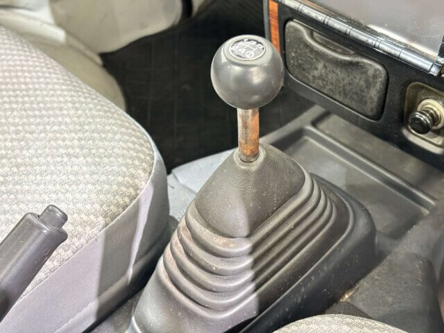 2000 DAIHATSU HIJET TRUCK