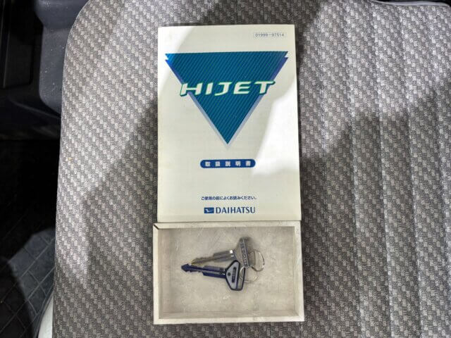 2000 DAIHATSU HIJET TRUCK