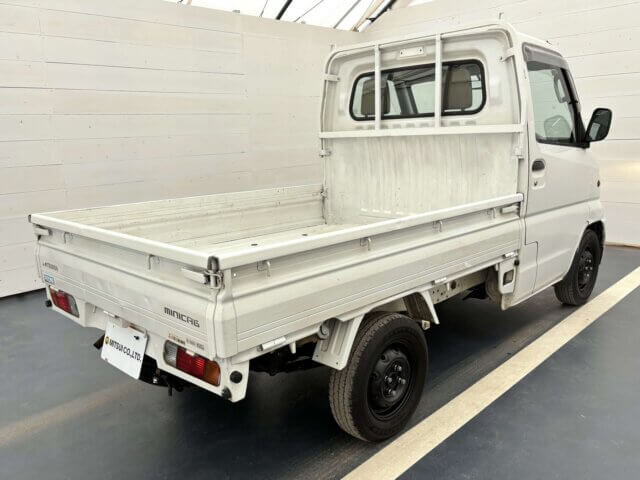 2000 MITSUBISHI MINICAB TRUCK