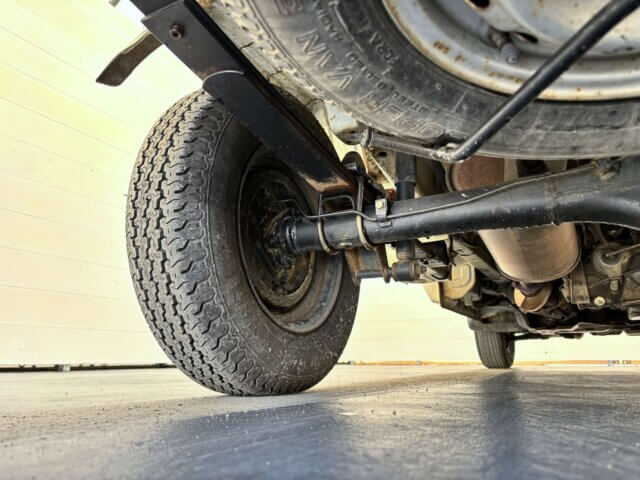 2000 MITSUBISHI MINICAB TRUCK