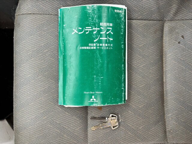 2000 MITSUBISHI MINICAB TRUCK