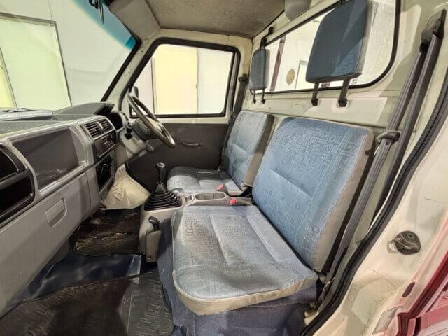 1999 MITSUBISHI MINICAB TRUCK