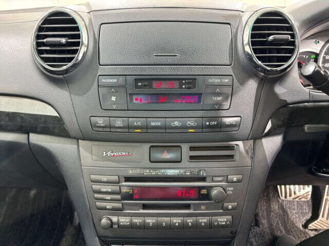 2001 TOYOTA VEROSSA