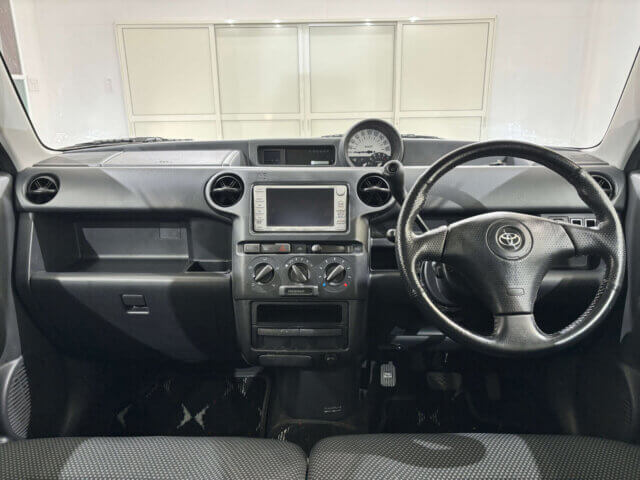 2001 TOYOTA bB