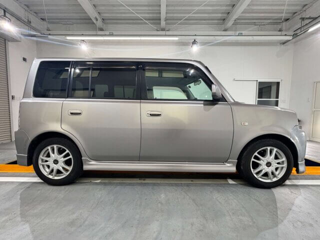 2001 TOYOTA bB