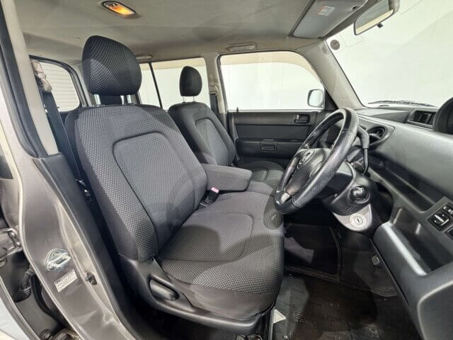 2001 TOYOTA bB