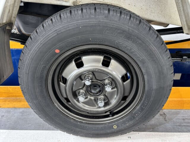 2005 MITSUBISHI MINICAB TRUCK