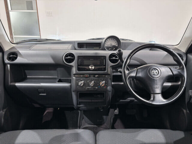 2000 TOYOTA bB