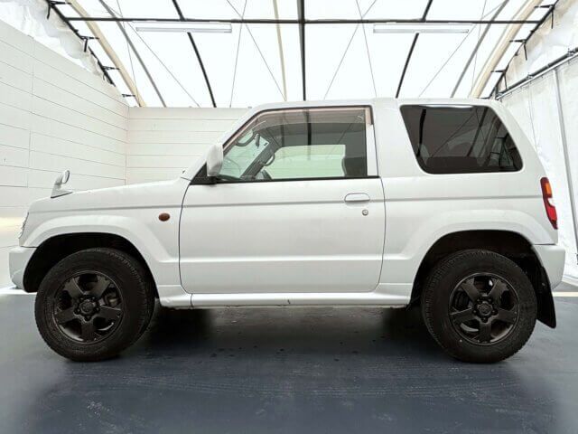 2001 MITSUBISHI PAJERO MINI