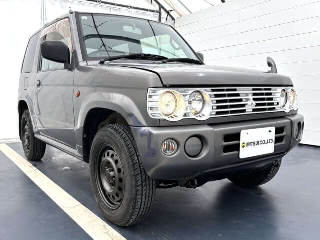 2001 MITSUBISHI PAJERO MINI