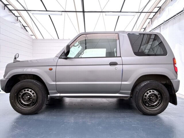 2001 MITSUBISHI PAJERO MINI