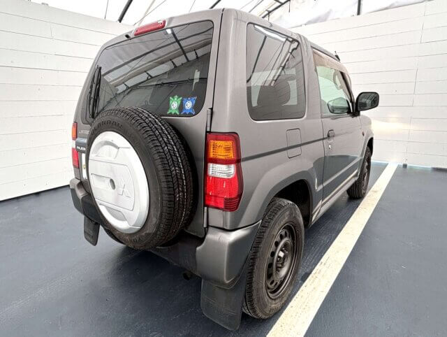 2001 MITSUBISHI PAJERO MINI