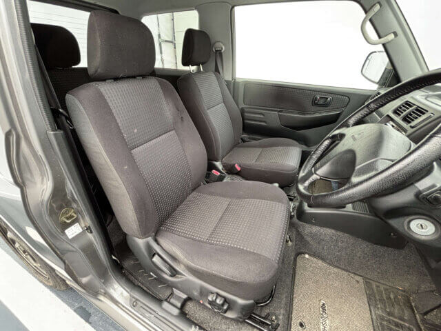 2001 MITSUBISHI PAJERO MINI