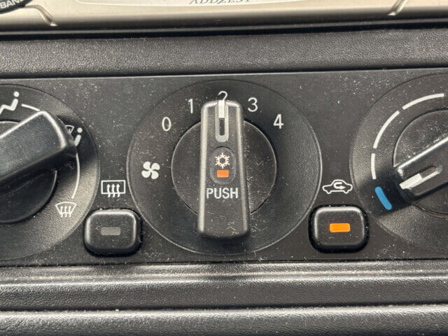 2001 MITSUBISHI PAJERO MINI