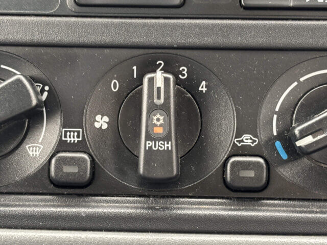 1999 MITSUBISHI PAJERO MINI